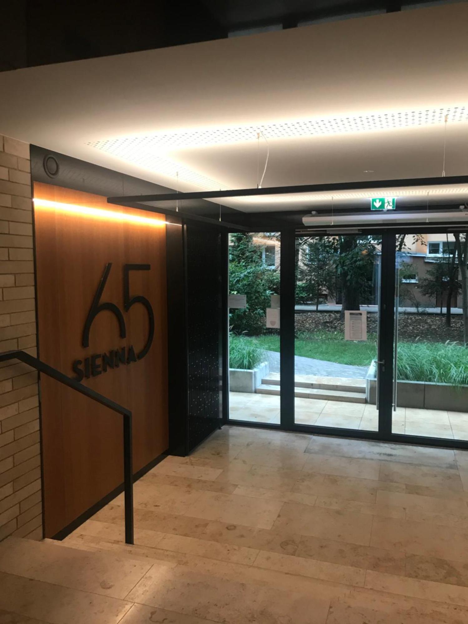Sienna 65 - Taras Na Dachu Z Panorama 360 Na Warszawe -Roof Terrace With A Beautiful View - Prywatny Balkon - Private Balcony - Better Rental Warsaw Exterior photo